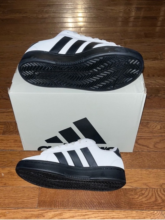 Adidas Grand Court Alpha Leather Sneakers Light Gray & Black Men’s Size 9